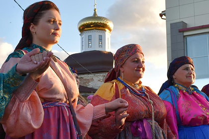 В Коми отметили народный праздник скачками, конкурсом невест и хороводами
