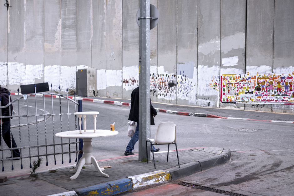 Стена со стороны Палестины в деревне Абу-Дис на окраине Иерусалима