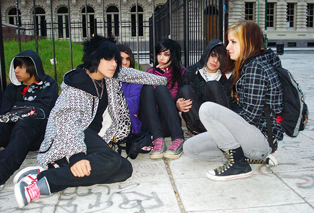 Подростки-эмо, Аргентина, 2009 год