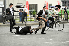 Перечислены ошибки допустивших убийство Абэ телохранителей