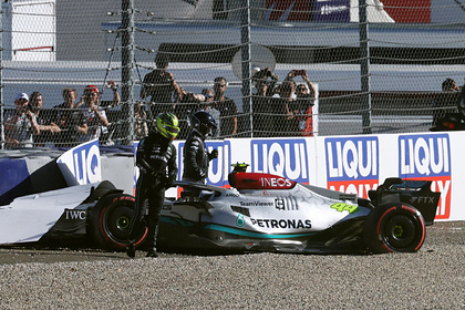 Семикратный чемпион «Формулы-1» осудил радующихся авариям болельщиков
