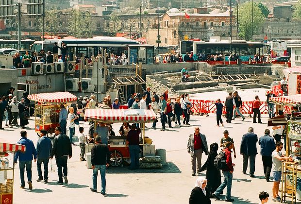 Площадь Эминеню в Стамбуле