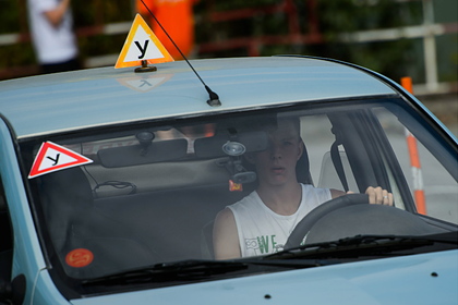 В России увеличилось число молодых водителей
