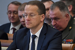 Сотрудники ФСБ задержали в Москве уволенного Путиным генерала из МЧС