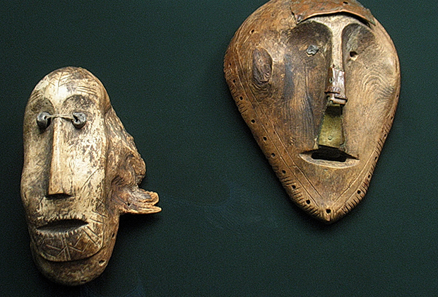 Культовые предметы нганасан (из собрания Таймырского краеведческого музея в Дудинке)