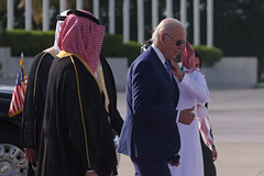 В США визит Байдена в Саудовскую Аравию назвали позорным