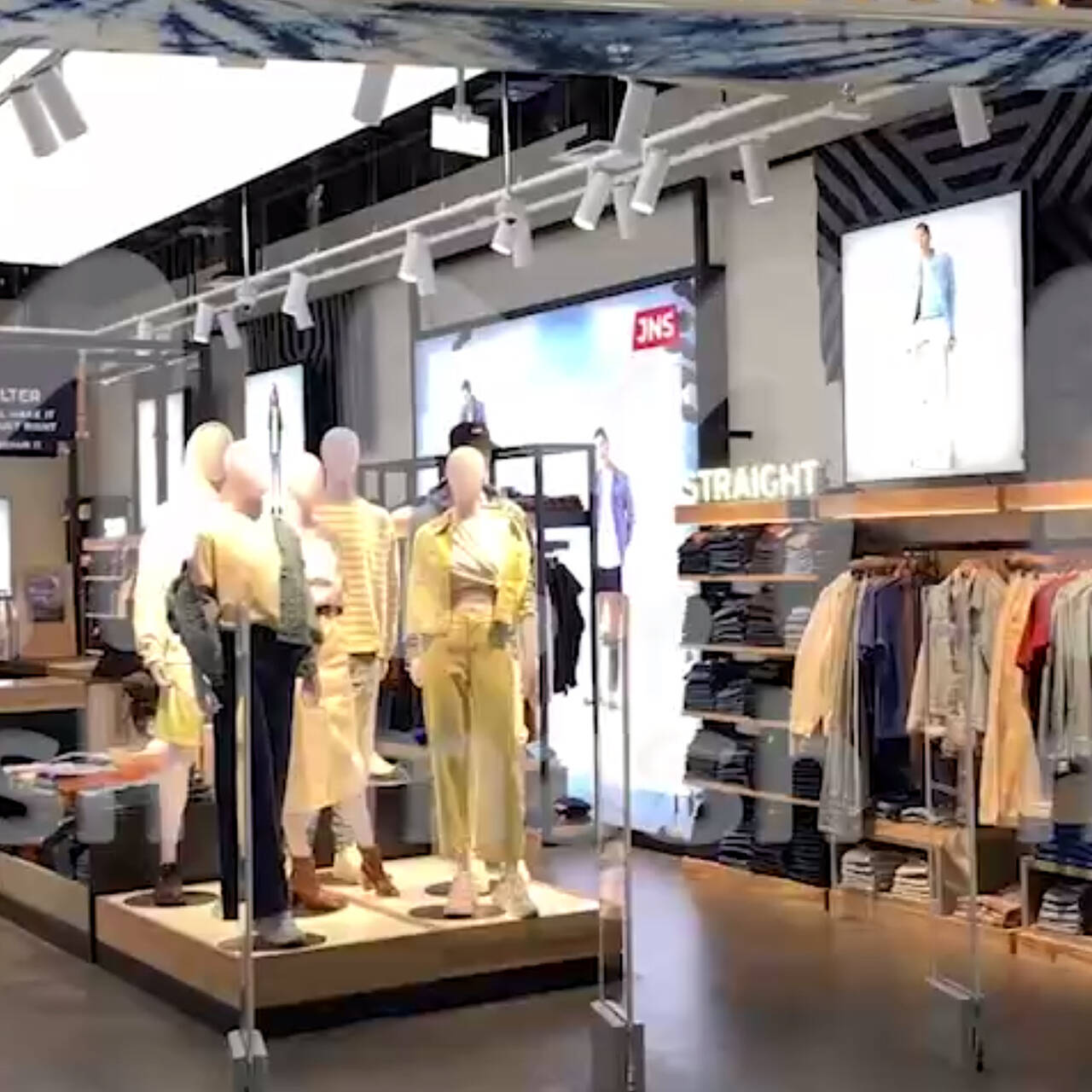 Jns одежда магазины. Магазин левайс. Jns одежда магазины. Jns авиапарк. Торговый центр столица пермь.