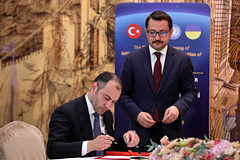 Россия, Украина, Турция и ООН подписали соглашение о вывозе украинского зерна