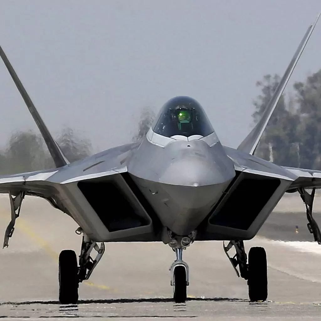 ABŞ Rusiyanı cilovlamaq üçün Polşaya F-22 döyüş təyyarələri göndərmək qərarına gəlib