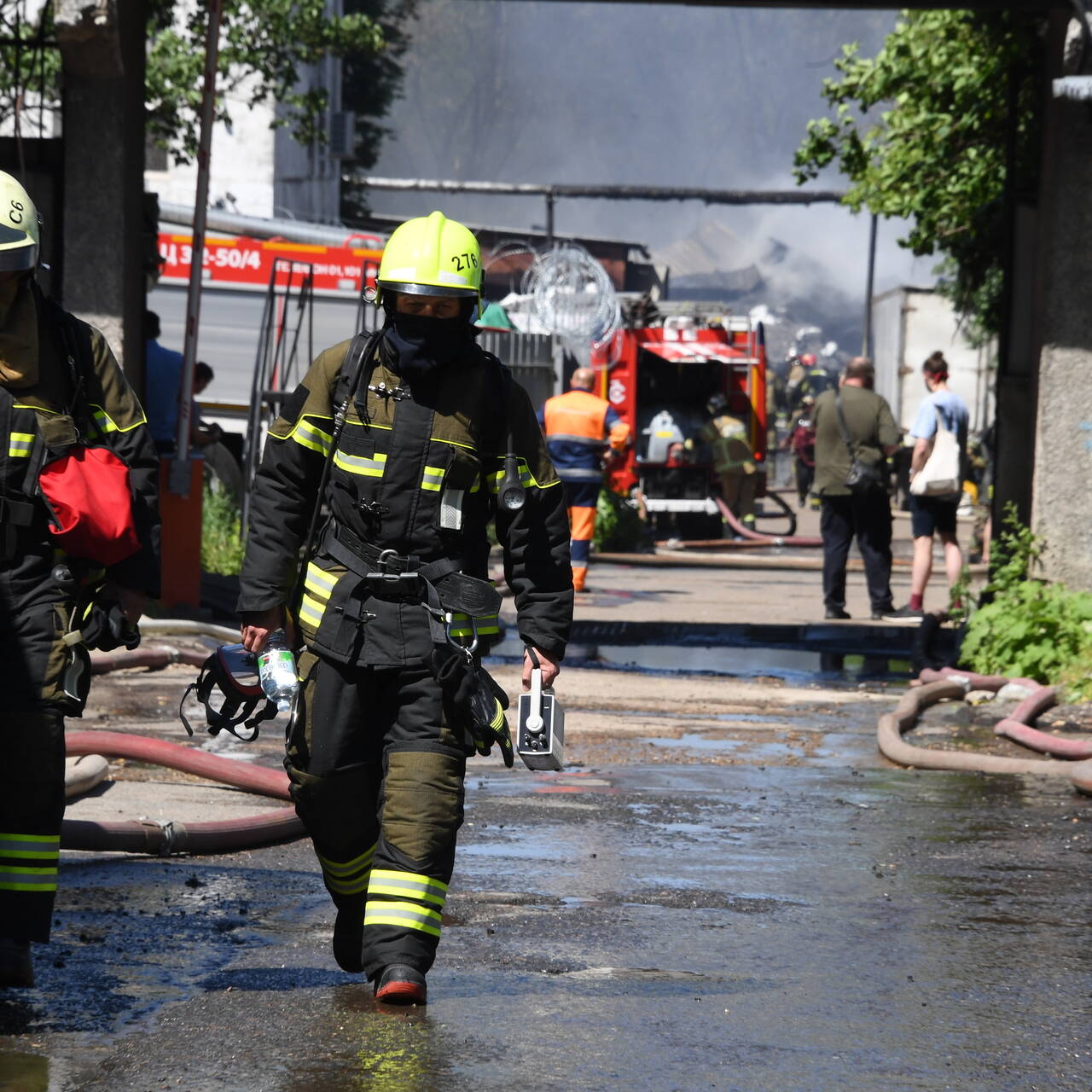 Прокуратура начала проверку после пожара в московской многоэтажке:  Следствие и суд: Силовые структуры: Lenta.ru