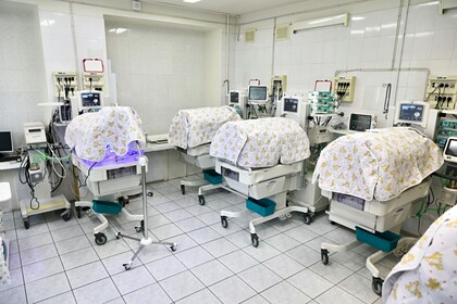 Высокотехнологичные кувезы для новорожденных появились в больнице Казани
