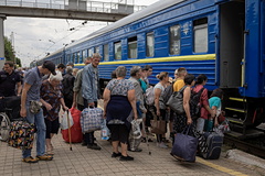 Украина объявила обязательную эвакуацию на подконтрольной Киеву части ДНР