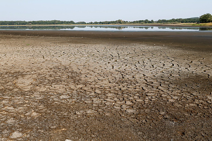 Более 100 коммун во Франции остались без питьевой воды из-за засухи