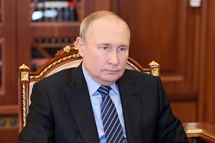 Путин разрешил банкам приостановить операции с бизнесом в иностранной валюте