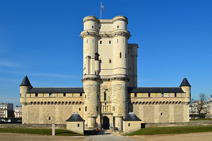 Венсенский замок во Франции откроют для россиян