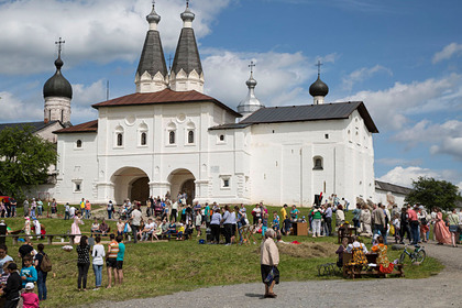Стены монастыря в Кириллове превратят в огромный экран для показа фильмов
