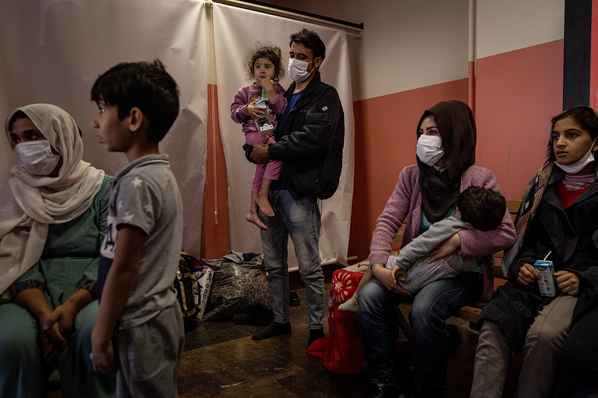 Беженцы из Афганистана в центре репатриации мигрантов в Турции, 28 сентября 2021 года