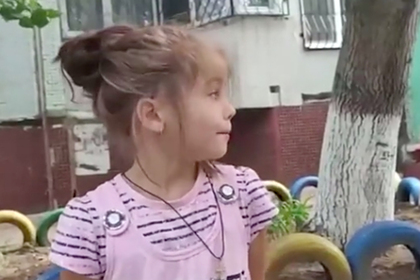В Приднестровье семилетняя девочка от скуки сожгла квартиру и попала на видео