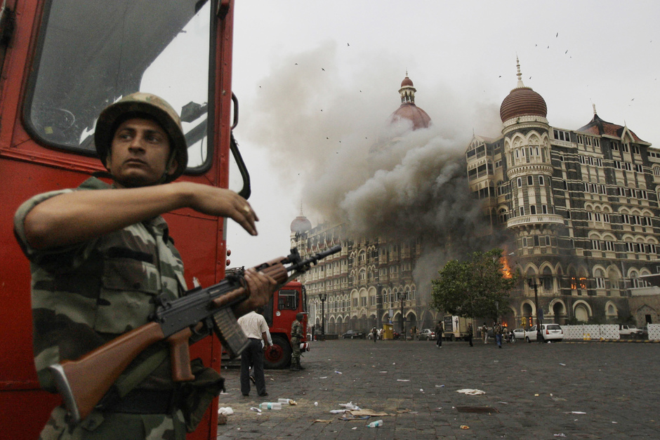 Перестрелка в отеле «Тадж-Махал» между индийскими военными и боевиками из Пакистана, Мумбаи, 2008 год