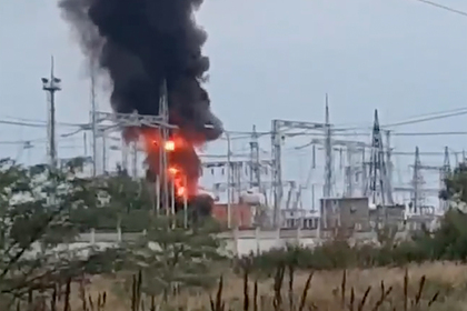 Появились кадры пожара на трансформаторной станции в Крыму