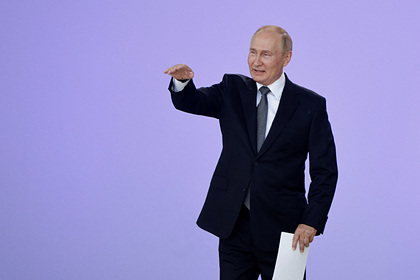 Путин заявил о попытках Запада сохранить ускользающую гегемонию