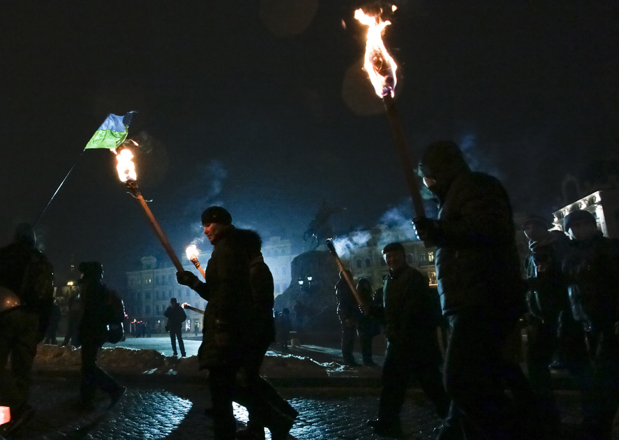 Шествие на Евромайдане в честь дня рождения Степана Бандеры, Киев, 1 января 2014 года