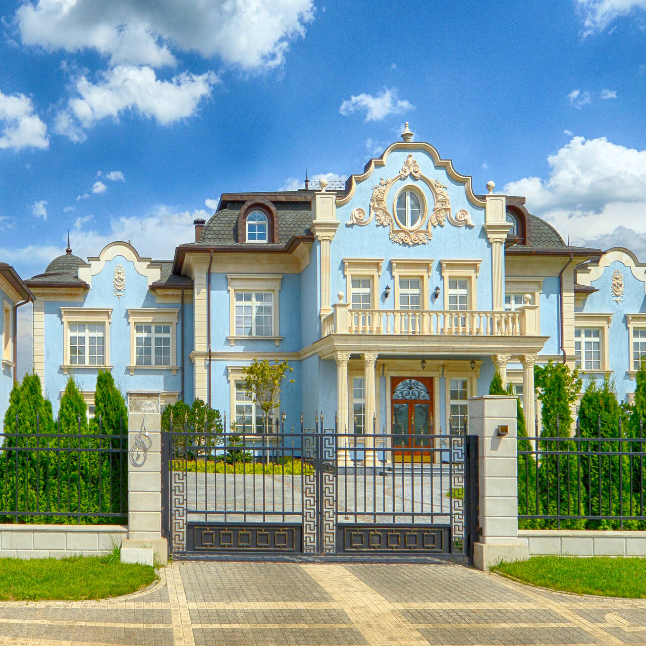 самые красивые дома рублевки фото
