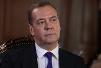 Медведев высказался о гарантиях безопасности Киева 