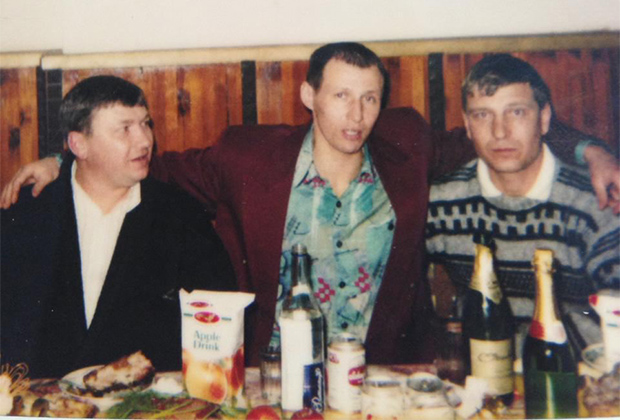 Участники Братского ОПС (слева направо): Николай Султанов (Коля Султан), Вадим Моляков (Моляк), Виктор Загородников (Артист)