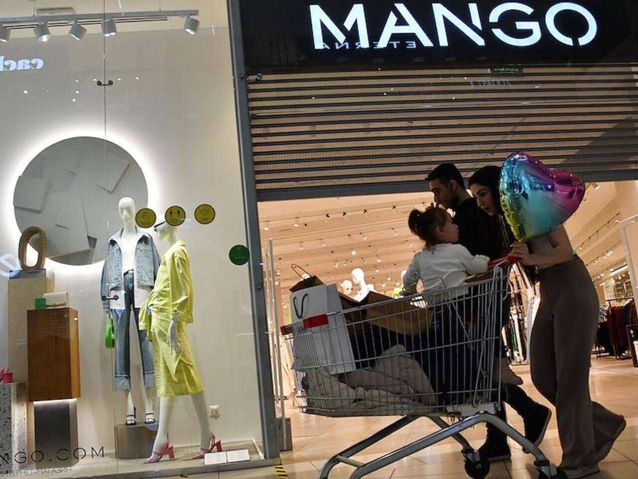 Еще три магазина Mango открылись в Москве: Явления: Ценности: Lenta.ru