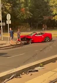 Появилось видео с места аварии Ferrari и Lexus в Москве