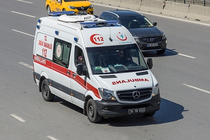 Туристический автобус попал в аварию в Турции