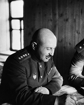Командующий 1-м Прибалтийским фронтом генерал Иван Баграмян. 1944 год 