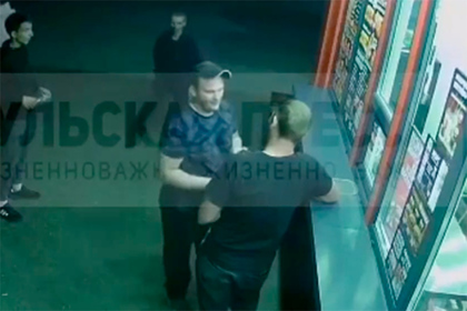 Россиянин решил съесть шаурму, убил человека и попал на видео