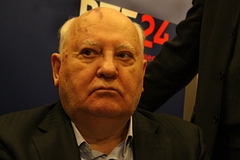 Михаил Горбачев