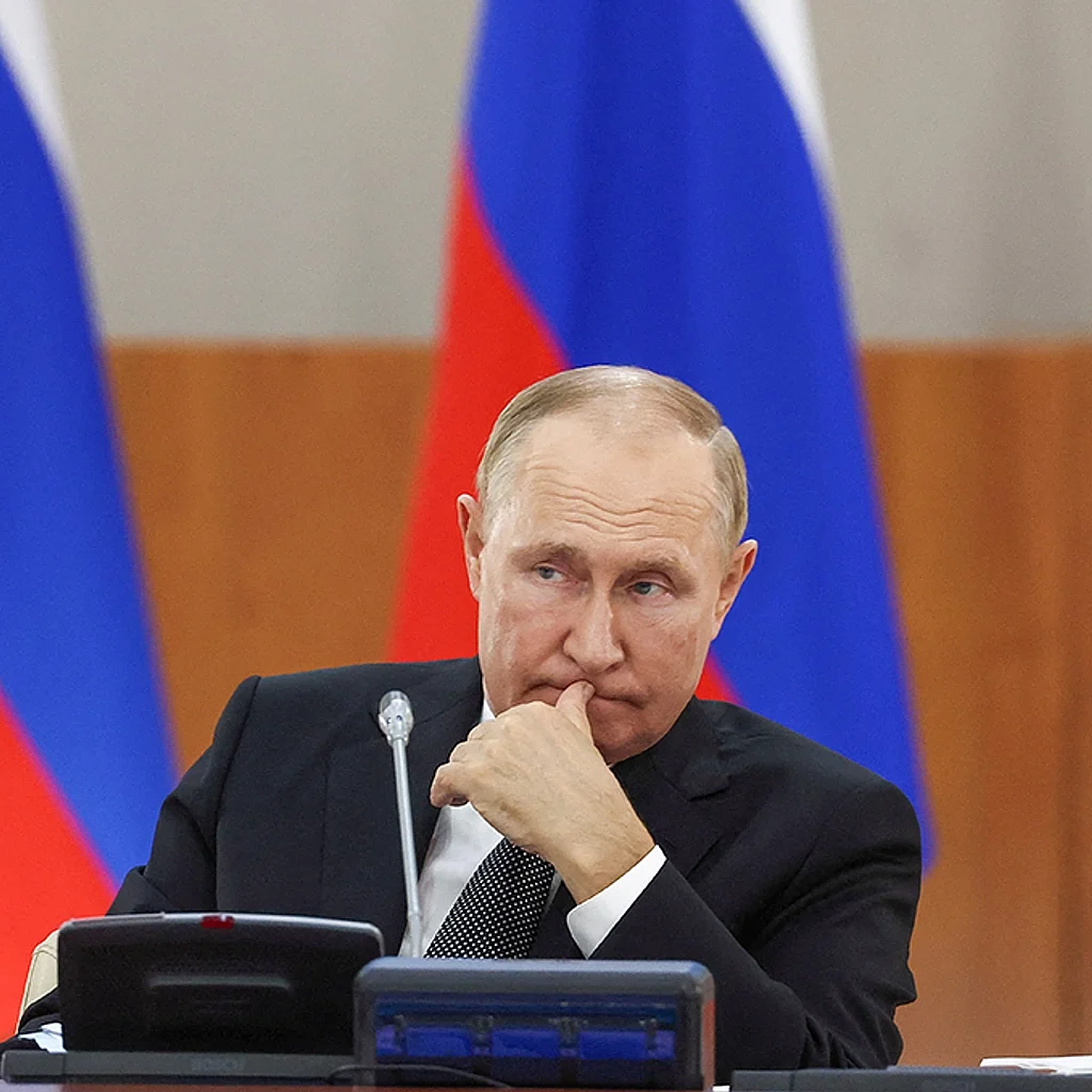 İndoneziya Putin və Zelenski arasında görüş təşkil etməyə hazır olduğunu bildirib