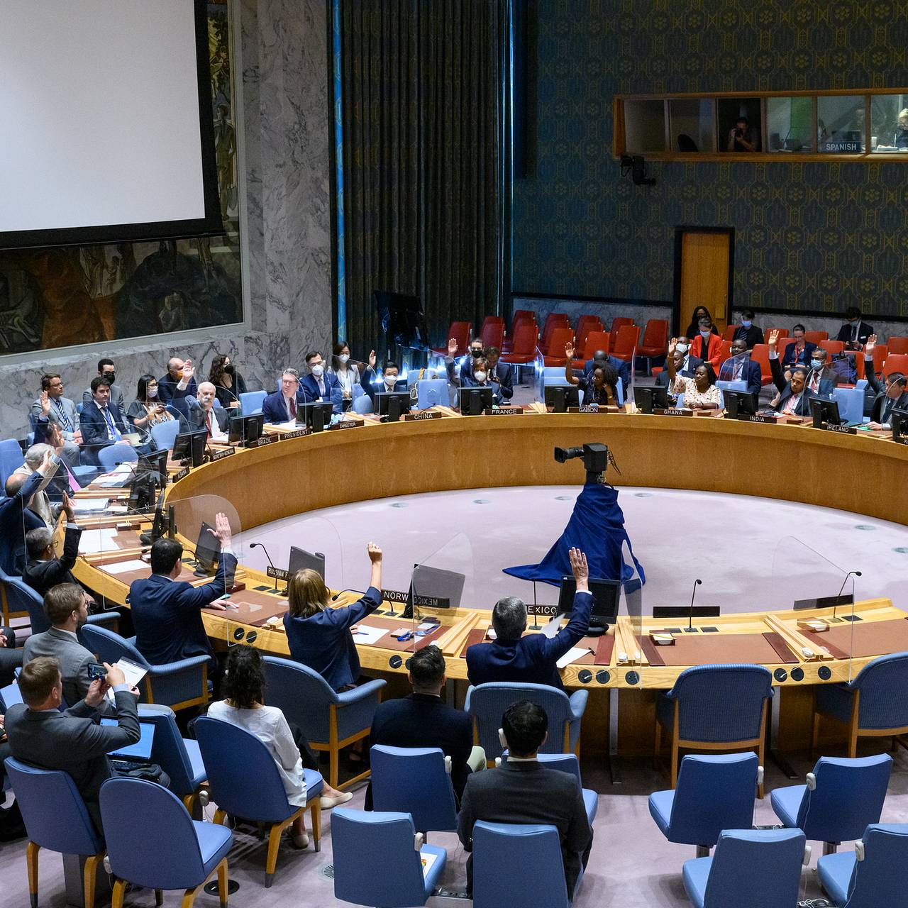 Оон 21. Совет безопасности ООН. Фархан хак ООН. Зал Совбеза ООН. Совет безопасности ООН фото.