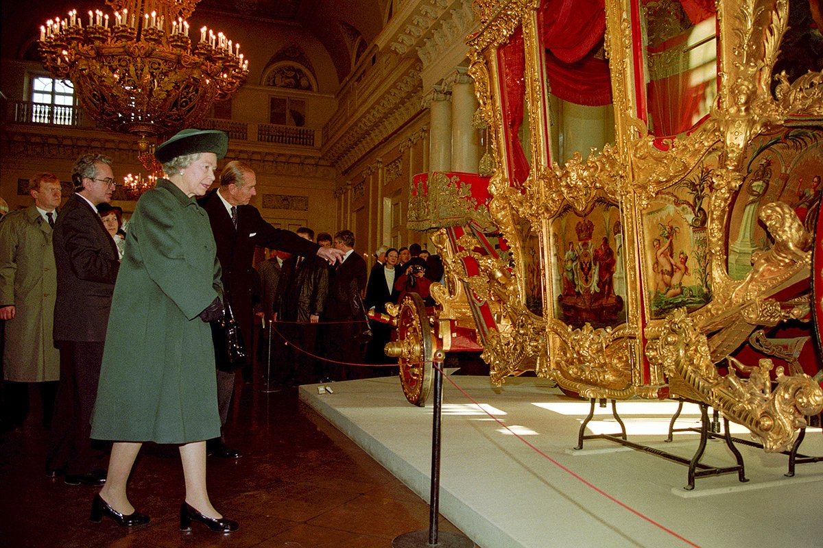 Елизавета II и принц Филипп в Эрмитаже 