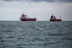 США анонсировали запрет на морские перевозки российской нефти