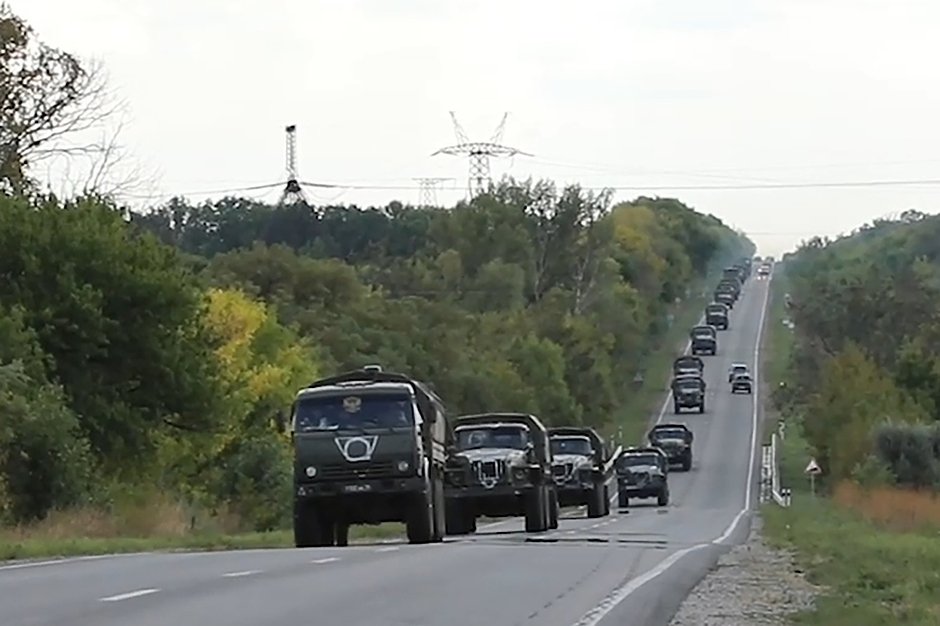 Передвижение военной колонны Минобороны РФ в направлении Харькова