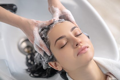 Раскрыты главные ошибки во время мытья волос