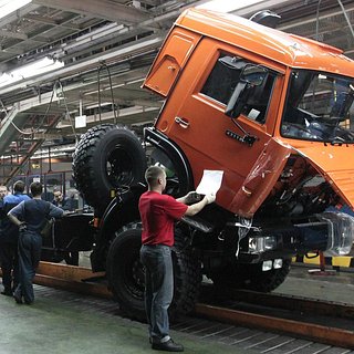 «КамАЗ» рассказал об убыточности экспорта из-за курса рубля