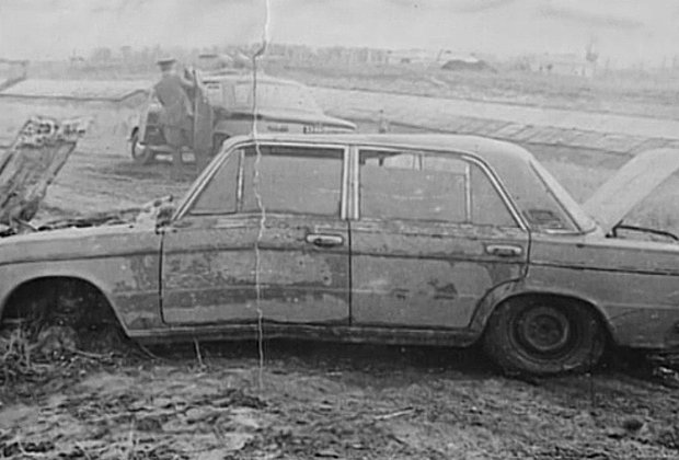 Автомобиль, найденный на дне Невинномысского канала