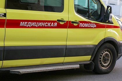 В российском регионе 11-летний ребенок упал возле входа в секцию карате и умер