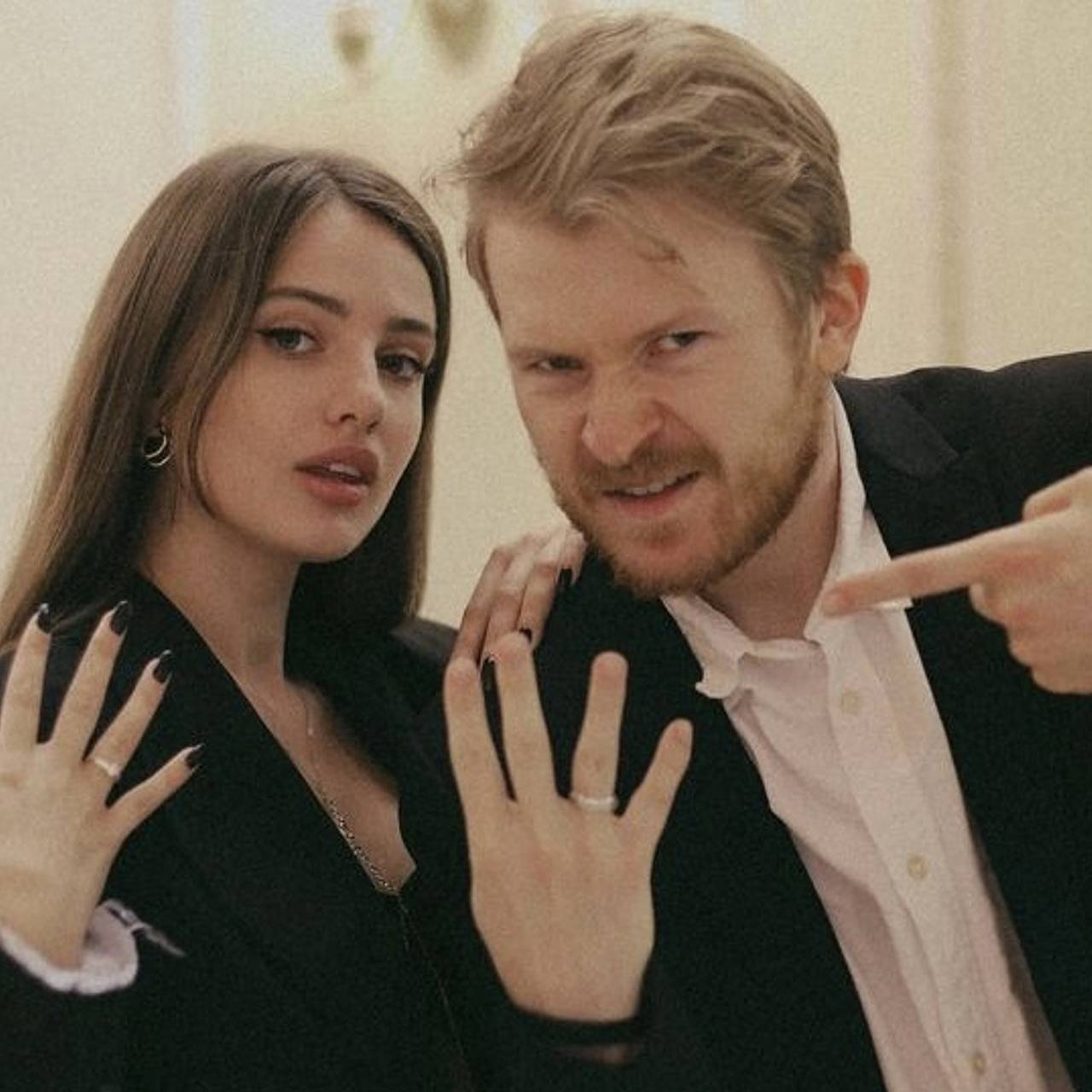 Полина чистякова и данила поперечный фото Полина чистякова и данила поперечный фото