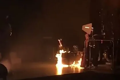 На концерте рок-группы Panic! At The Disco произошел пожар