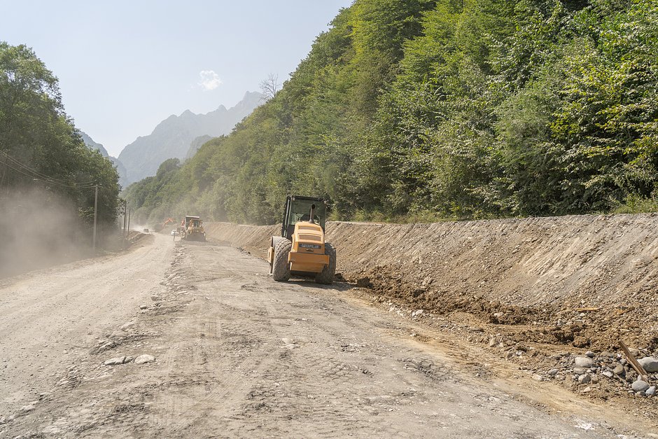 Строительство новой дороги в Кармадонское ущелье 