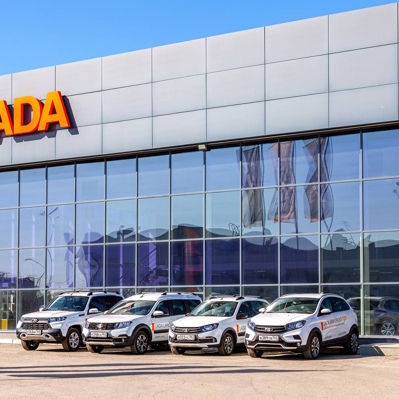 Желание сэкономить заставило россиян интересоваться Lada: Капитал:  Экономика: Lenta.ru