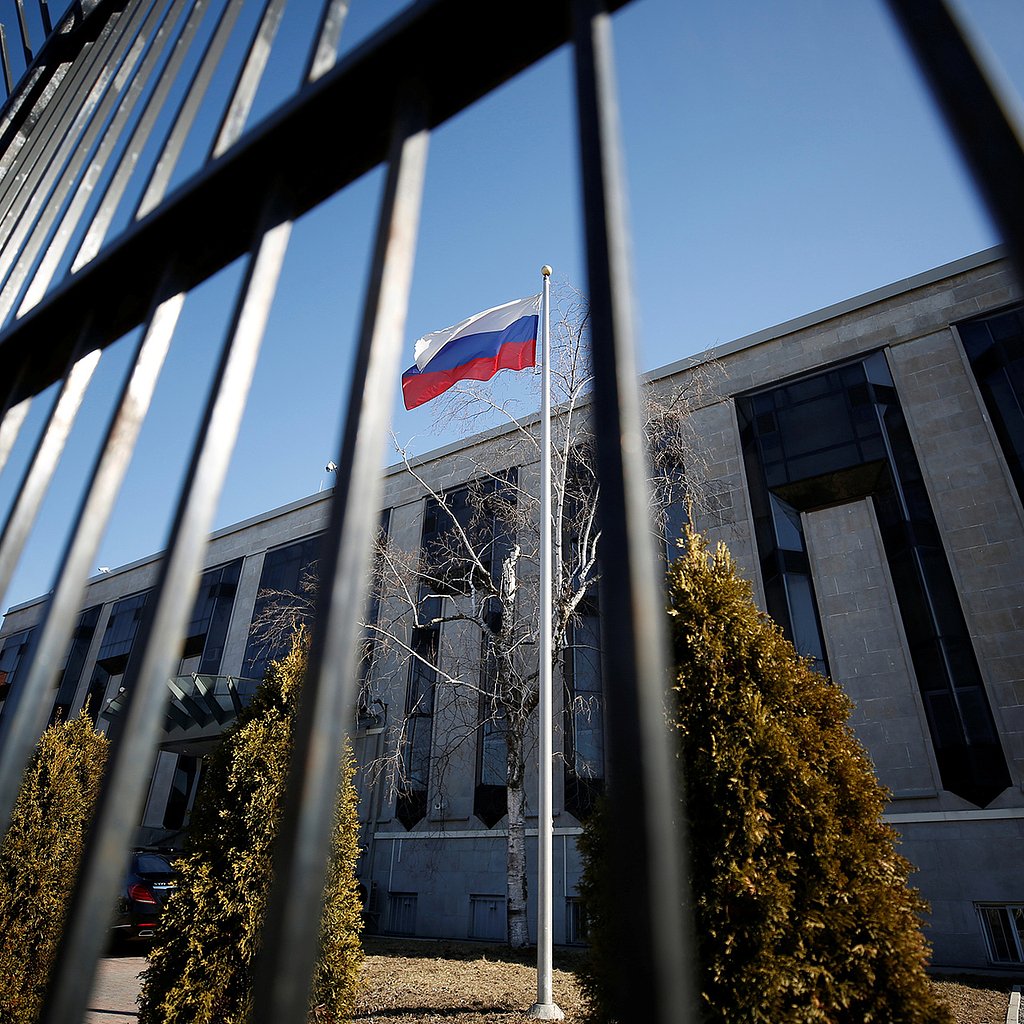 Посольство в канаде