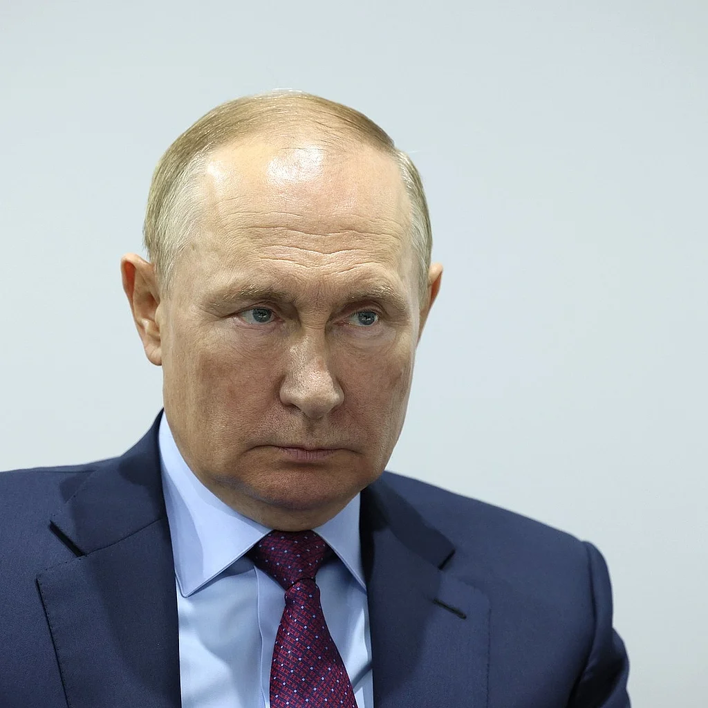 Putin Stalin və II Nikolayın rolunun qiymətləndirilməsini təxirə salmağa çağırıb Putin Stalin və II Nikolayın rolunun qiymətləndirilməsini təxirə salmağa çağırıb